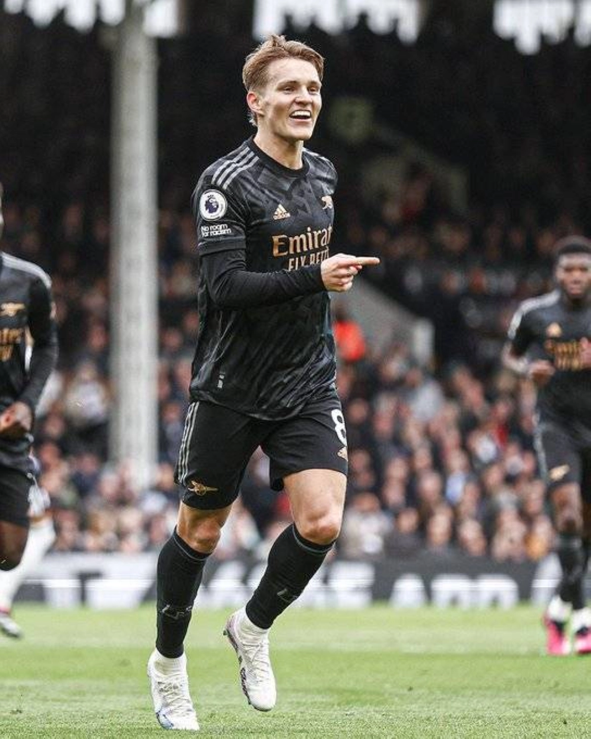 مارتن أوديغارد بعد تسجيله الهدف الثاني