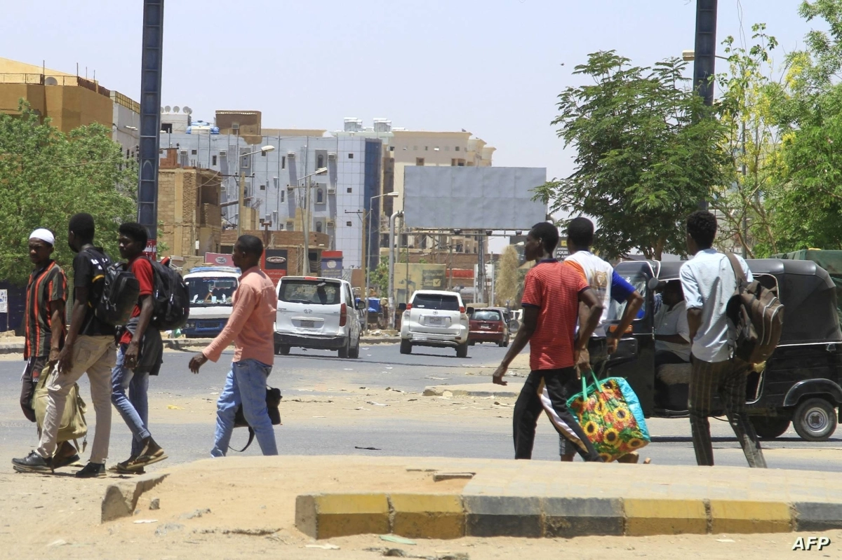 

فارون من الخرطوم إلى الولايات