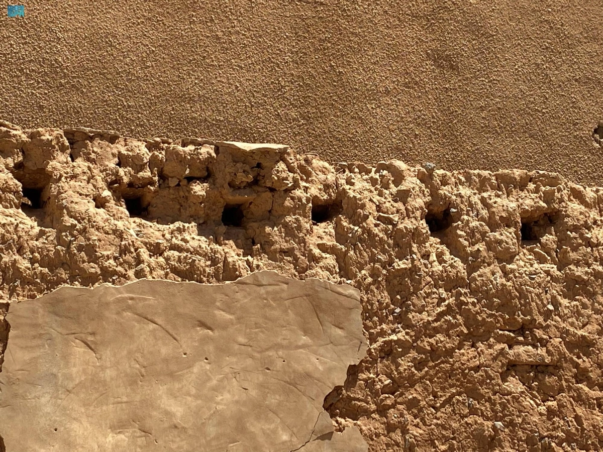 العديد من المباني القديمة شيدت بالطين (مكة)