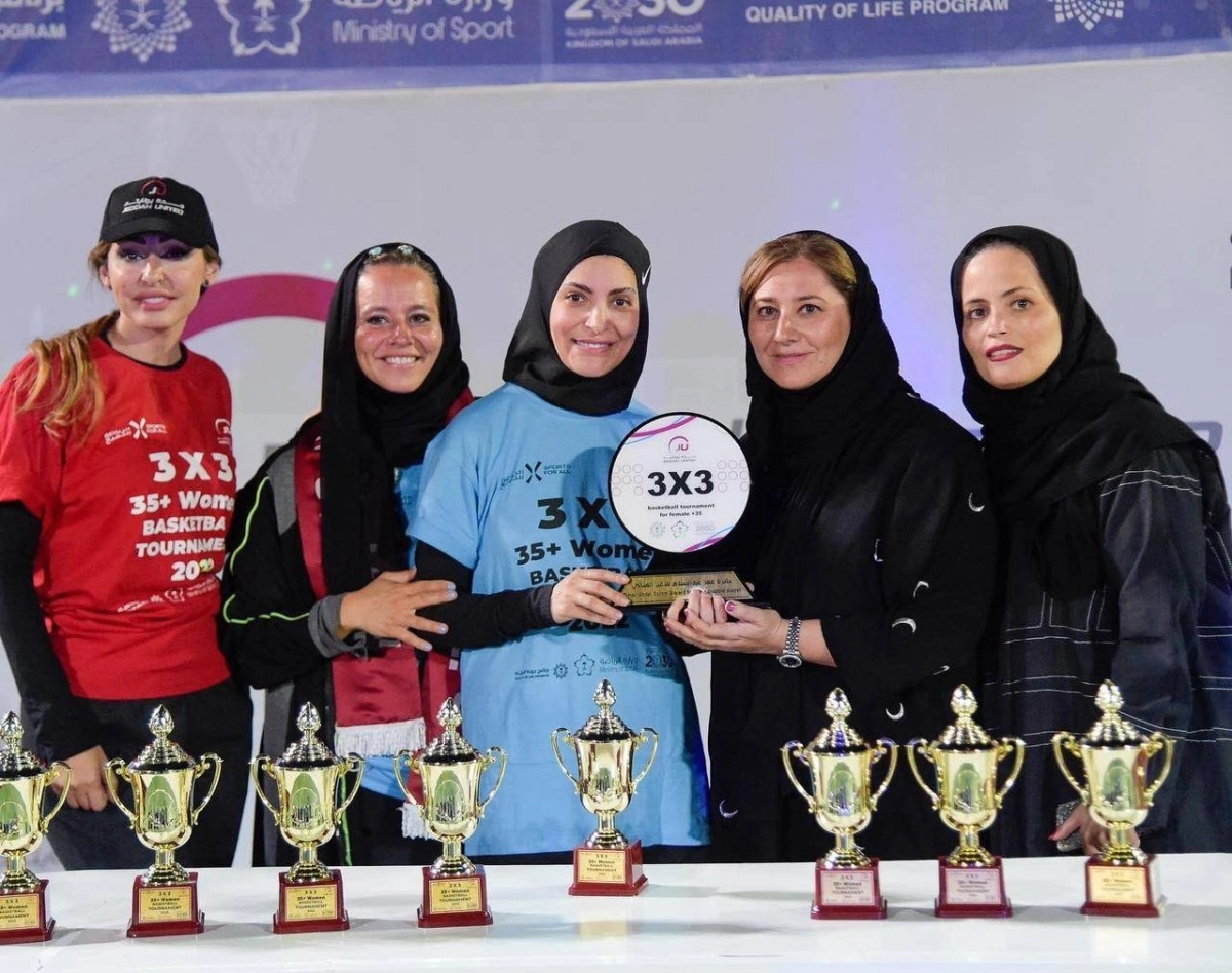 لقطات من بطولة كرة السلة النسائية للعام المنصرم