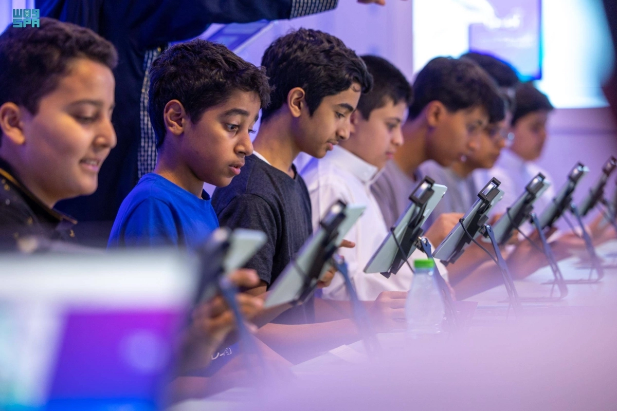 تعريف الأشبال بالأمن السيبراني (مكة)