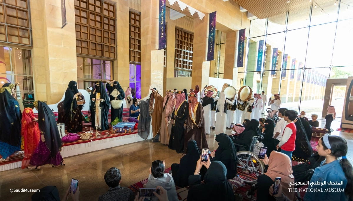 

فعالية داخل المتحف        (مكة)