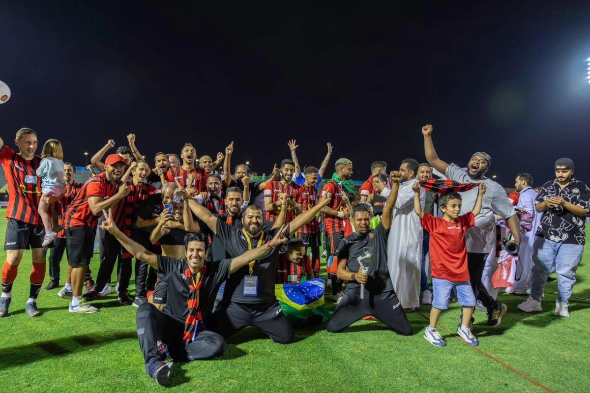 الرياض عاد إلى الأضواء بعد 18 عاما