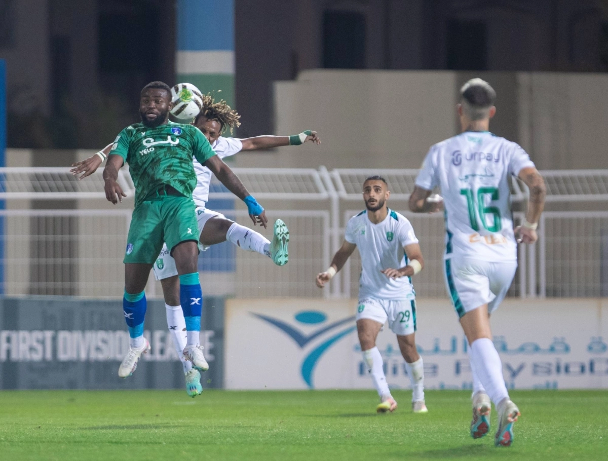 

لقاء الشعلة والأهلي