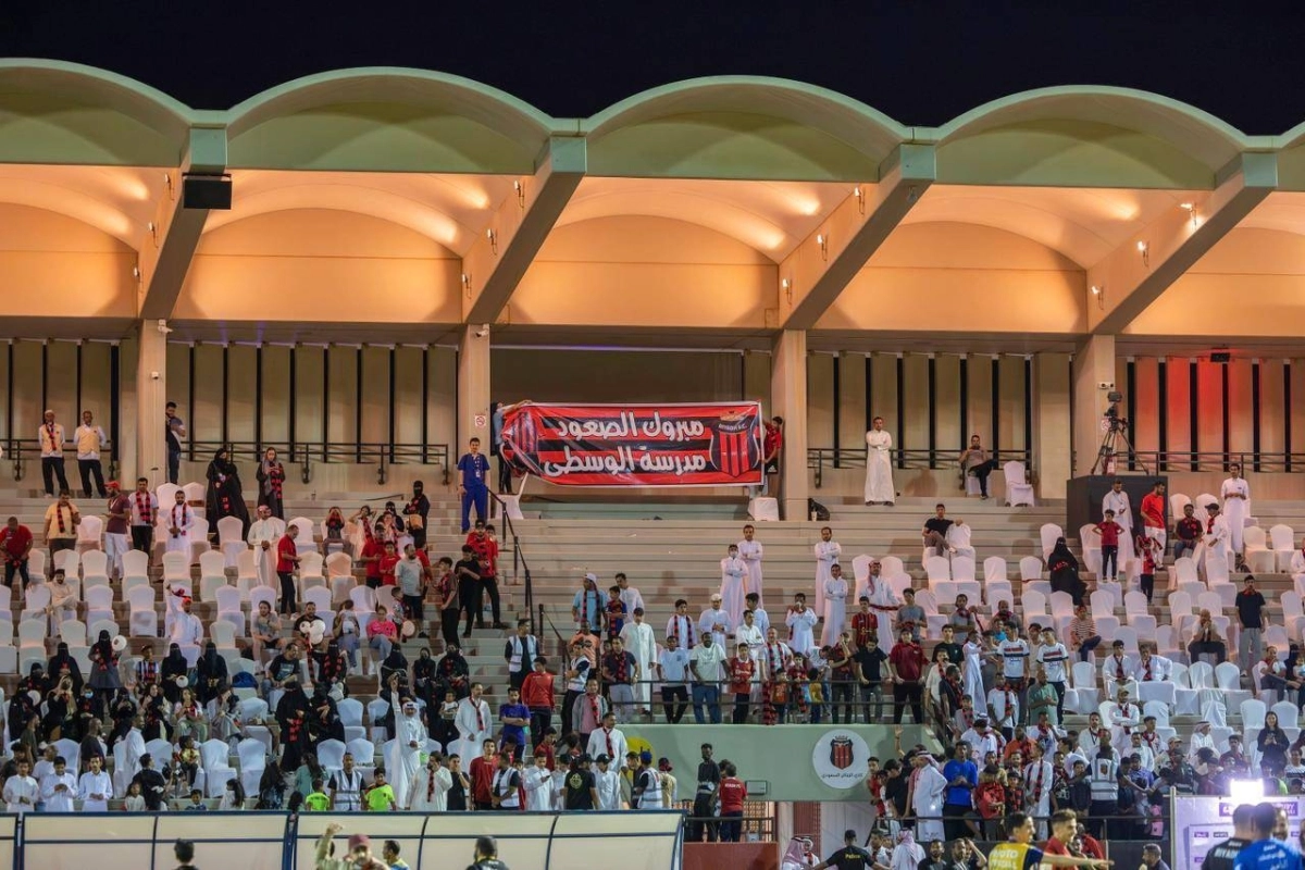 مدرجات ملعب نادي الرياض في مباراة الرياض والعروبة