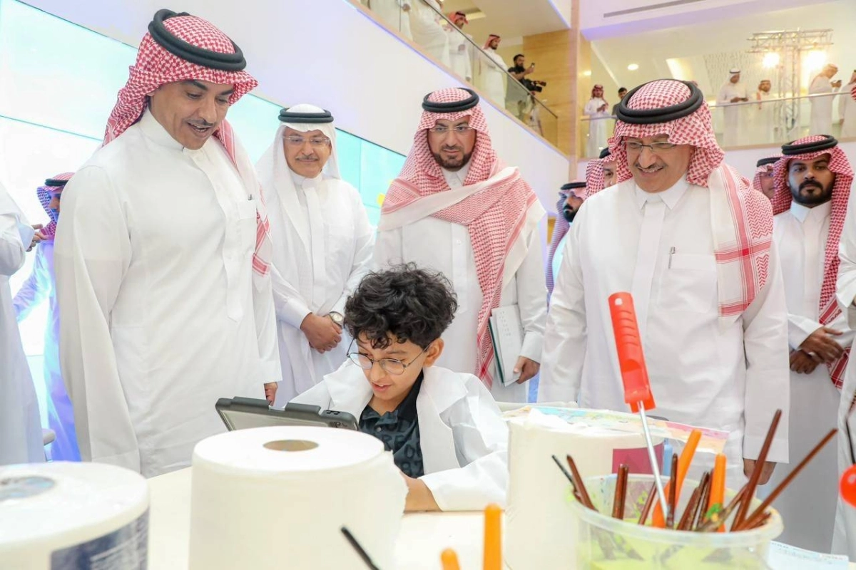 

البنيان والدوسري يتابعان فعاليات الحملة                       (مكة)