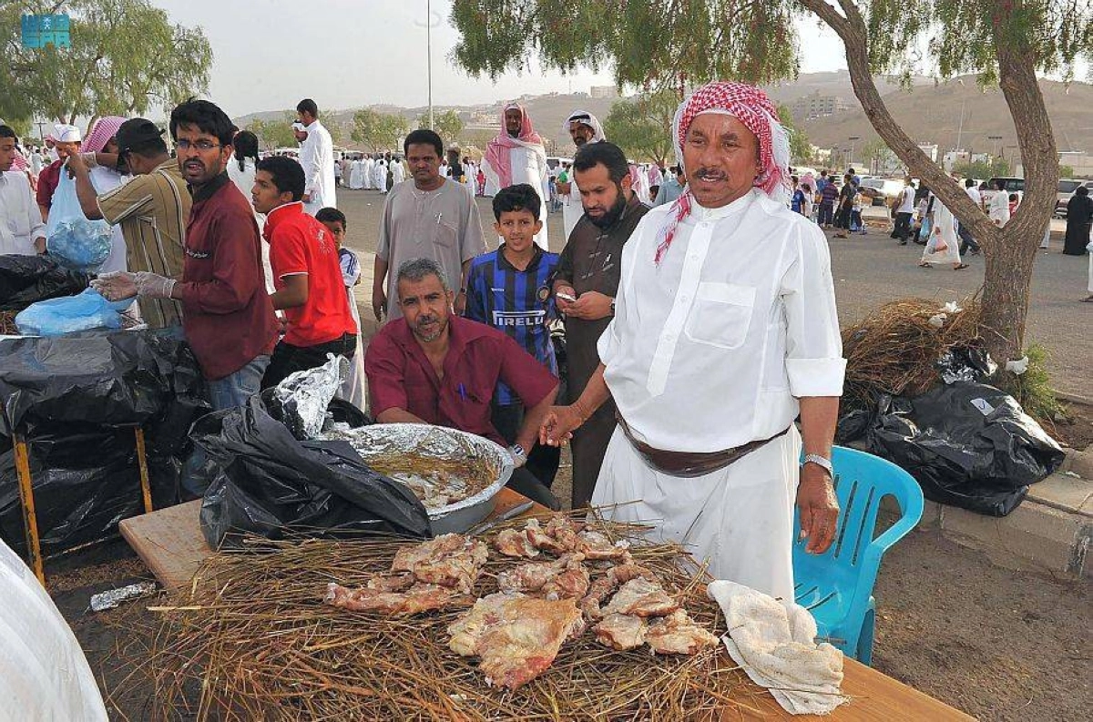 

الطهي في عسير ممزوج بطعم الطبيعة                   (مكة)