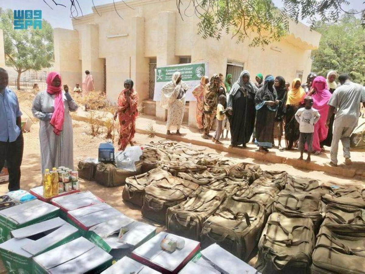 

من توزيع المساعدات السعودية في السودان                                              (واس)