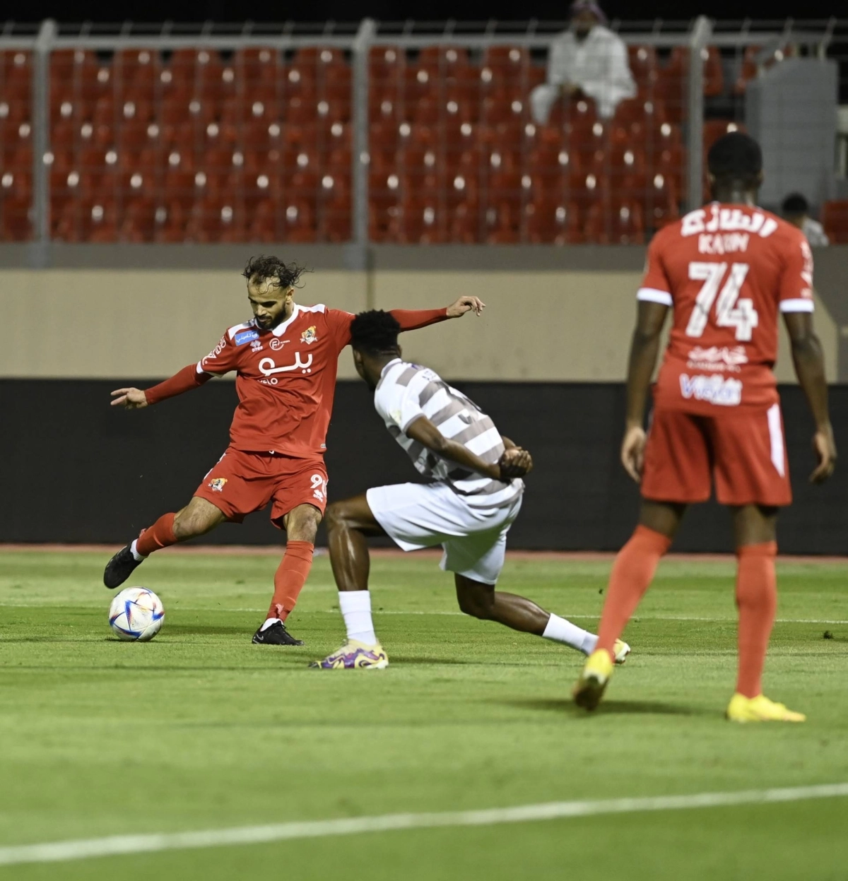 

من مباراة الوحدة والطائي