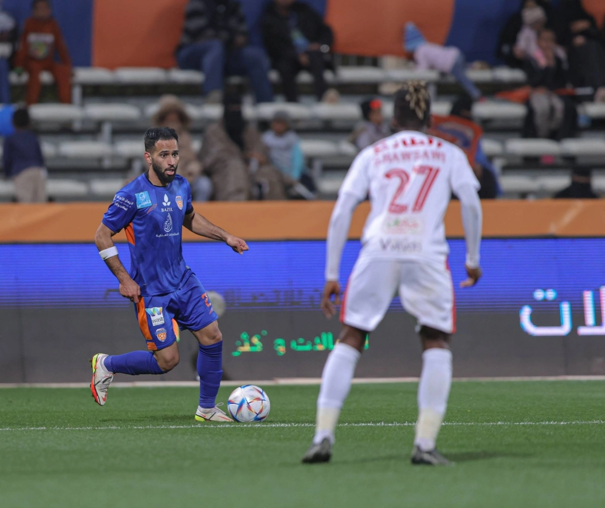 

الوحدة والفيحاء بالدور الأول