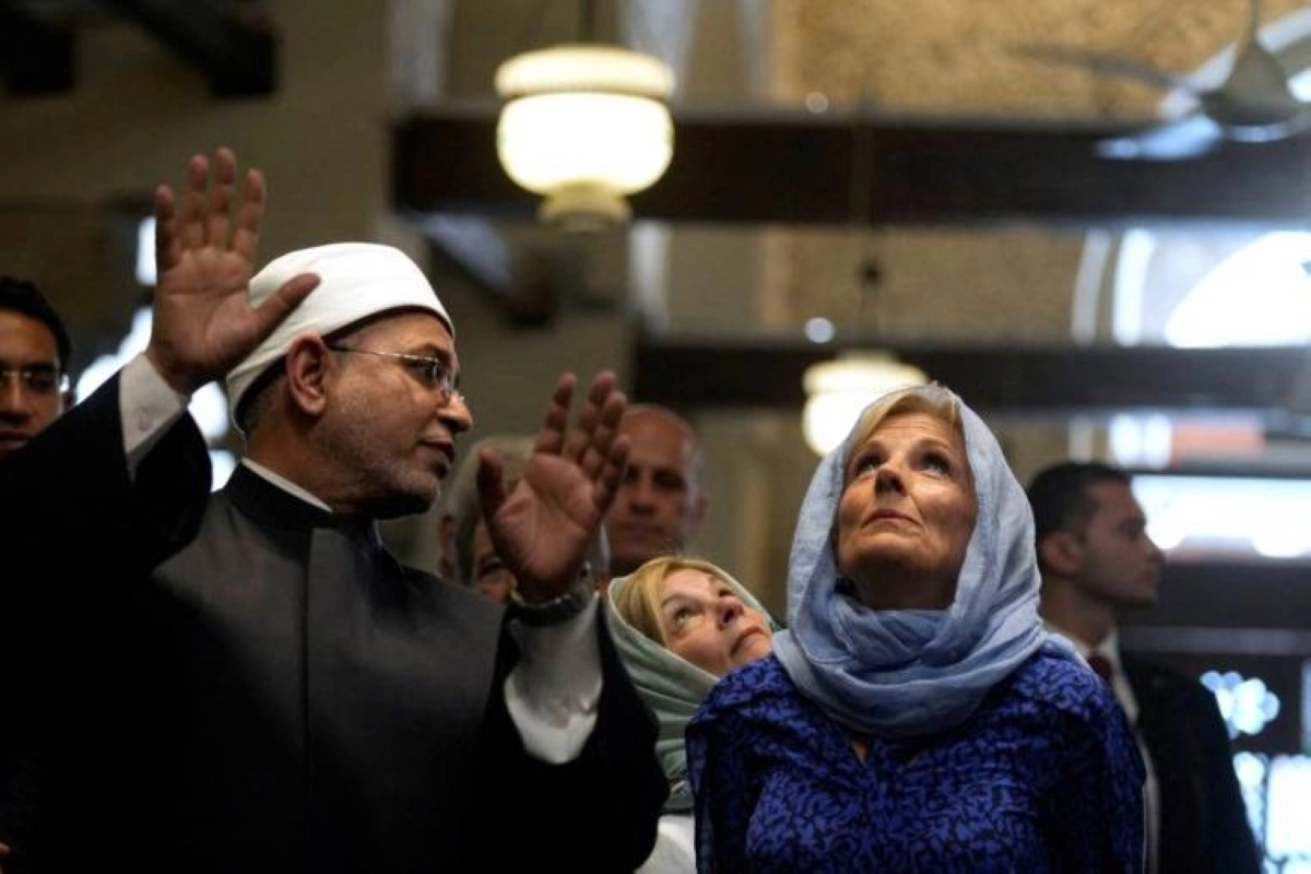 زوجة الرئيس الأمريكي جو بايدن في الجامع الأزهر (مكة)