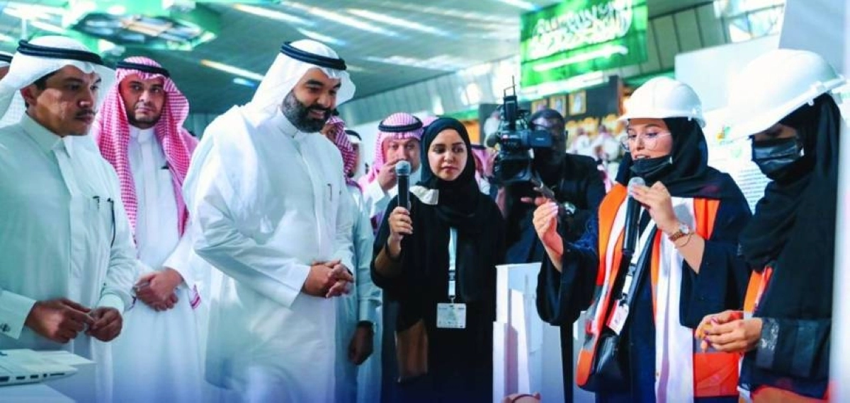 

جانب من فعاليات معسكر سايبر للفتيات في وقت سابق                                        (مكة)