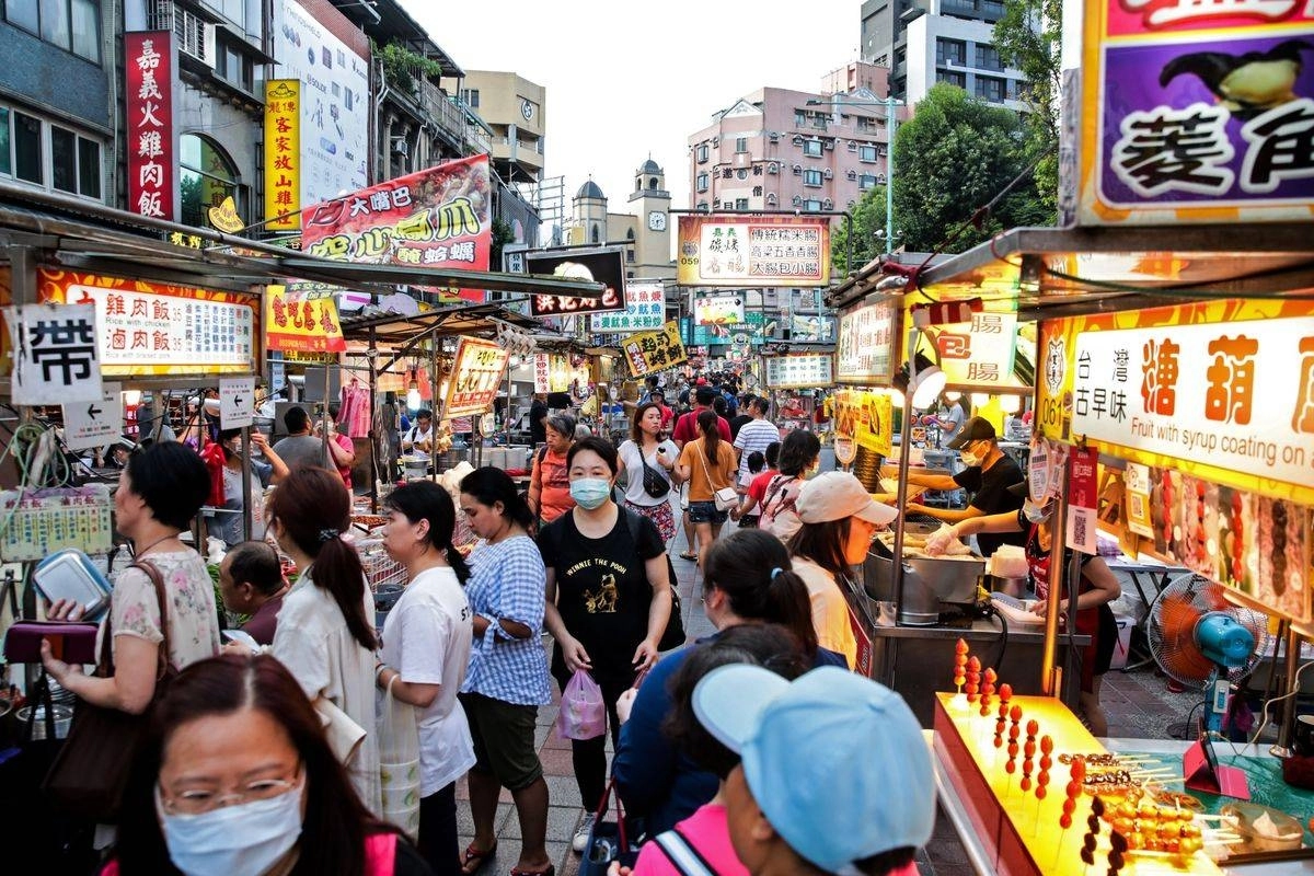 

تايوان نقطة الخلاف الرئيسة بين أمريكا والصين                                                                           (مكة)