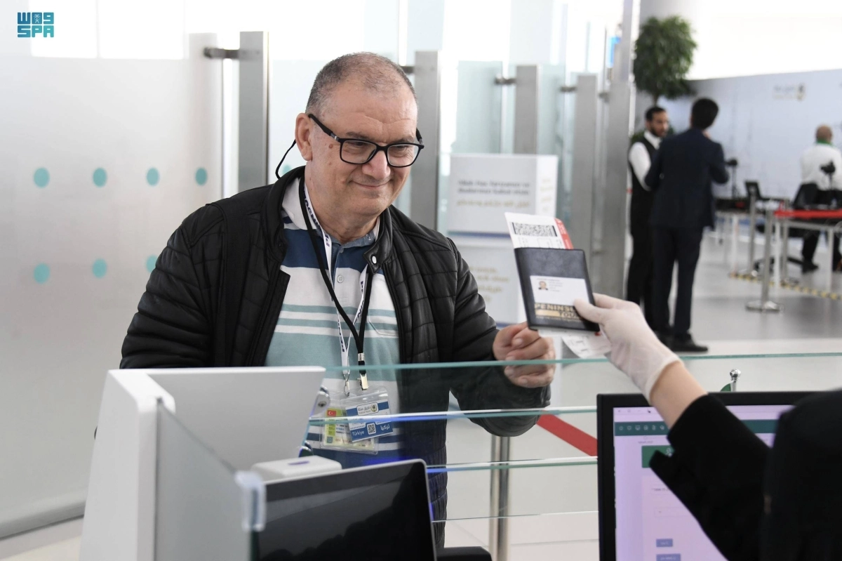 

حاج تركي ينهي إجراءاته