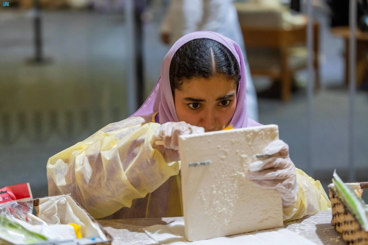  الحرف التراثية تجذب الفتيات (مكة)