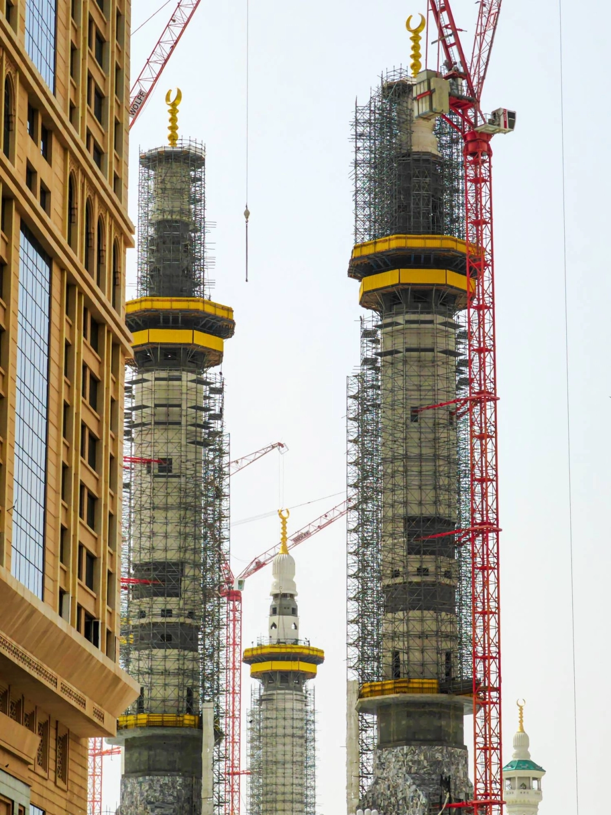 من عملية التركيب  (أنس الحارثي)