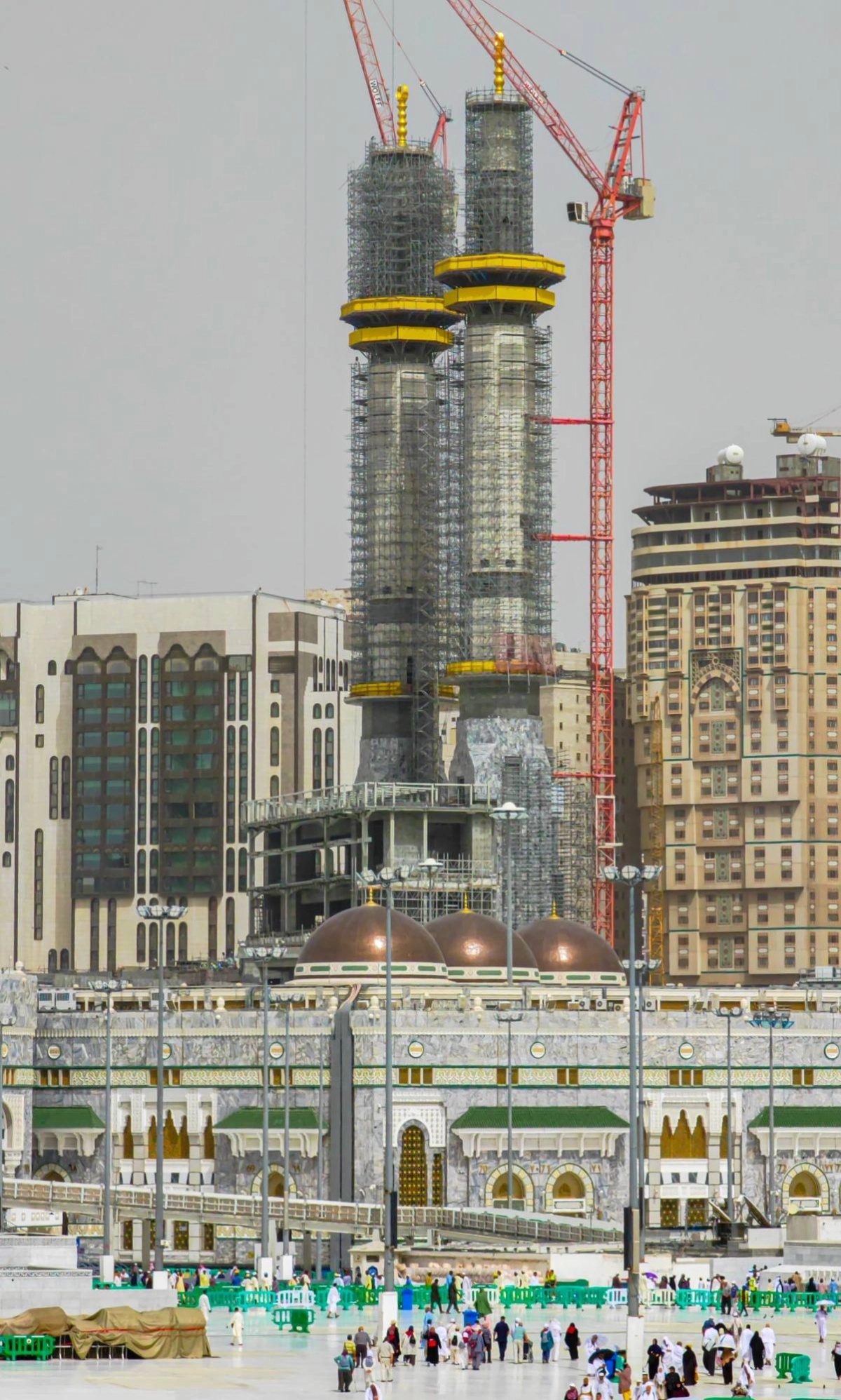 

من عملية التركيب                                        (أنس الحارثي)