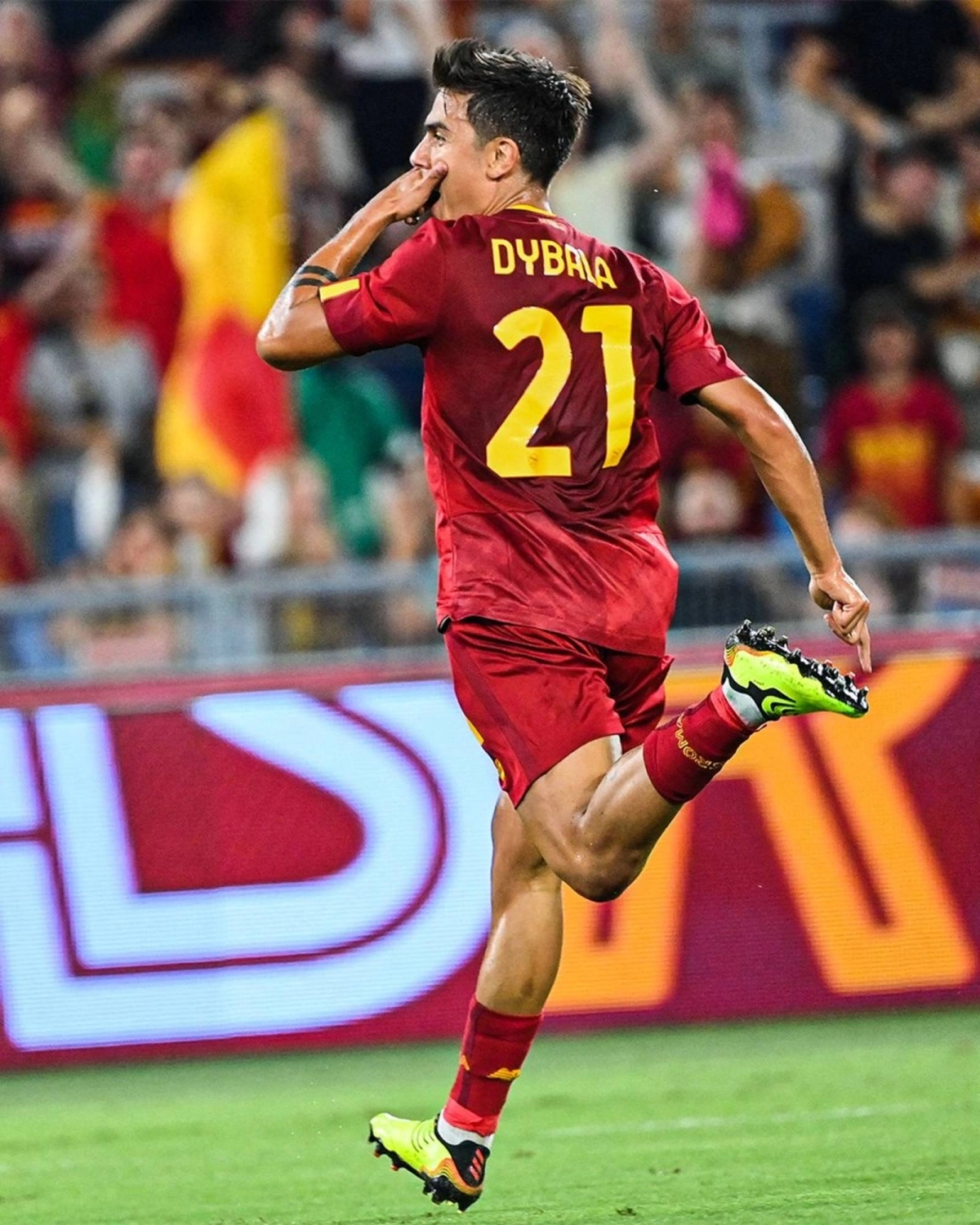 

ديبالا مع روما