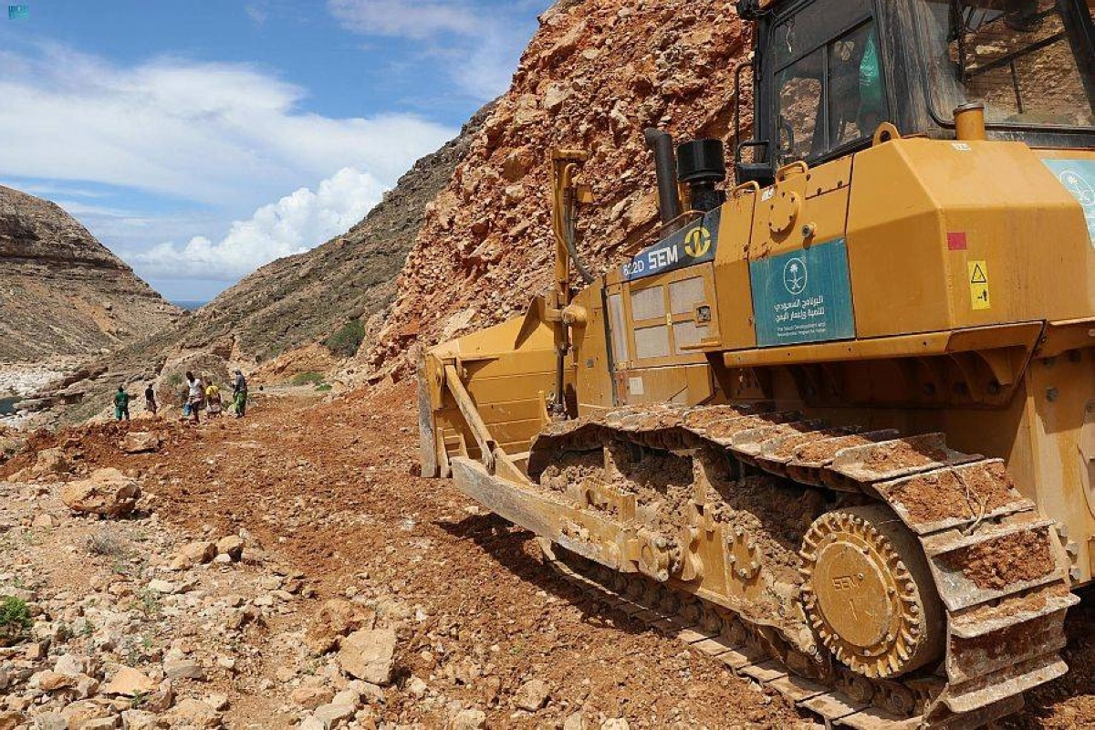 تمهيد طريق الطيف بسقطرى (واس)