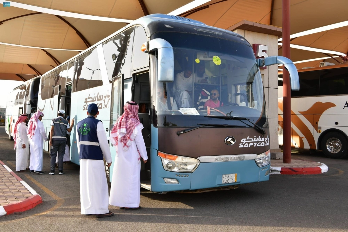 

حافلة ترددية لخدمة الحجاج   (مكة)