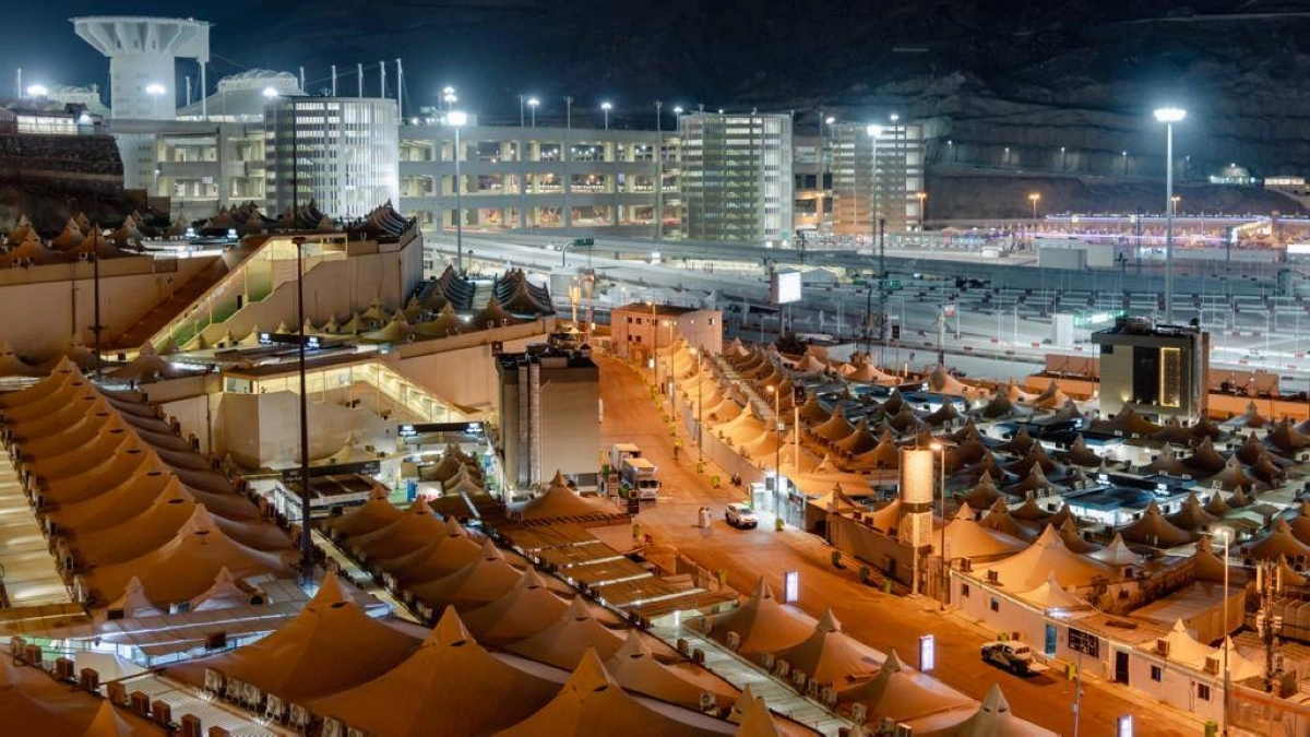 

مشعر منى مضاء استعدادا لاستقبال الحجاج                                          (مكة)