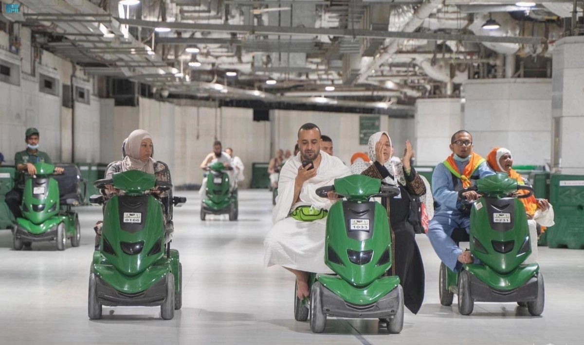 

عربات كهربائية                                                                     (مكة)