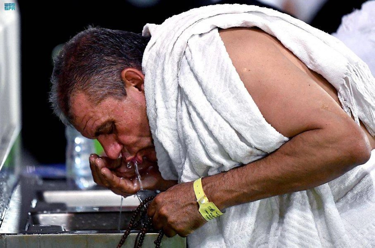 

المياه توفرت في كل مكان بالمشاعر          (مكة)