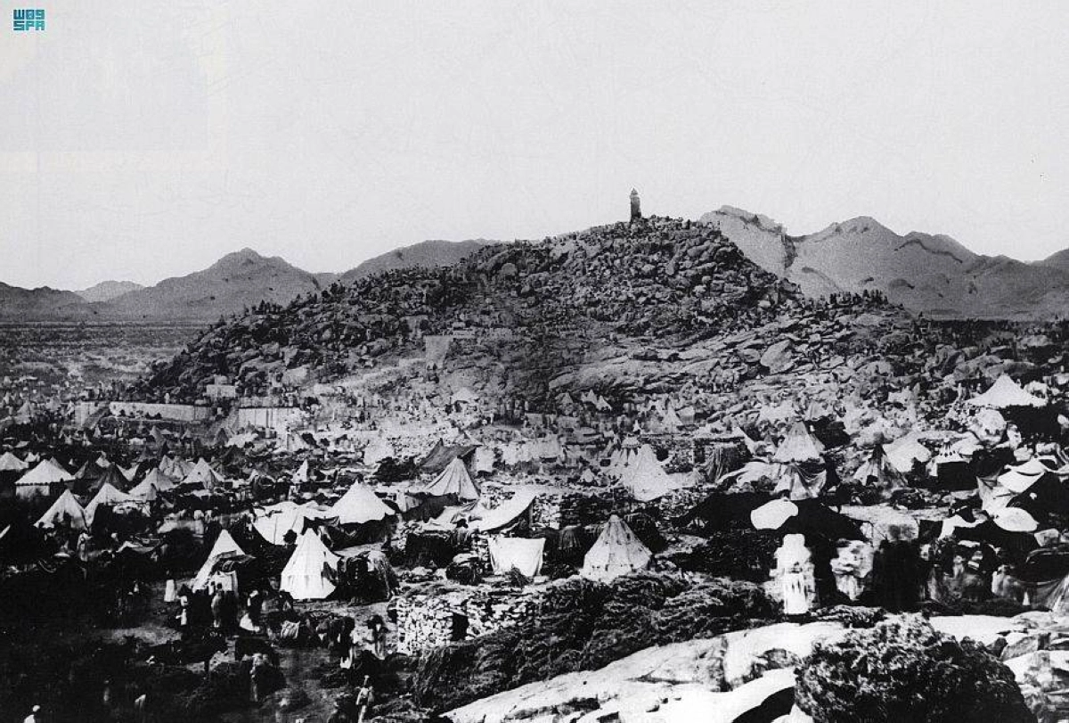 

الخيام القديمة كما صورها الرحالة الياباني