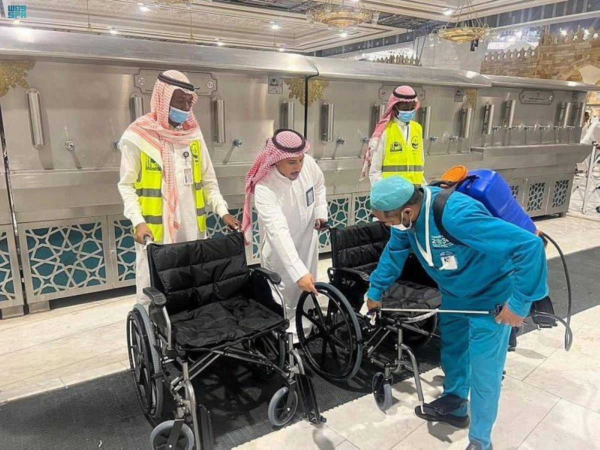 عربات يدوية داخل المسجد الحرام (مكة)