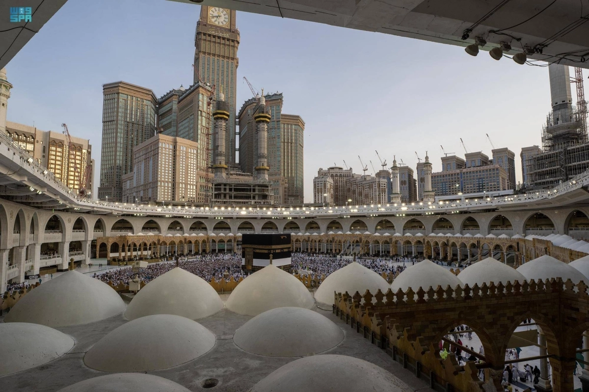 

المسجد الحرام يستقبل ضيوف الرحمن                                                                                                                           (مكة)