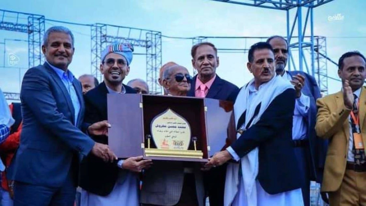 تكريم الفنان اليمني عطروش بتعز