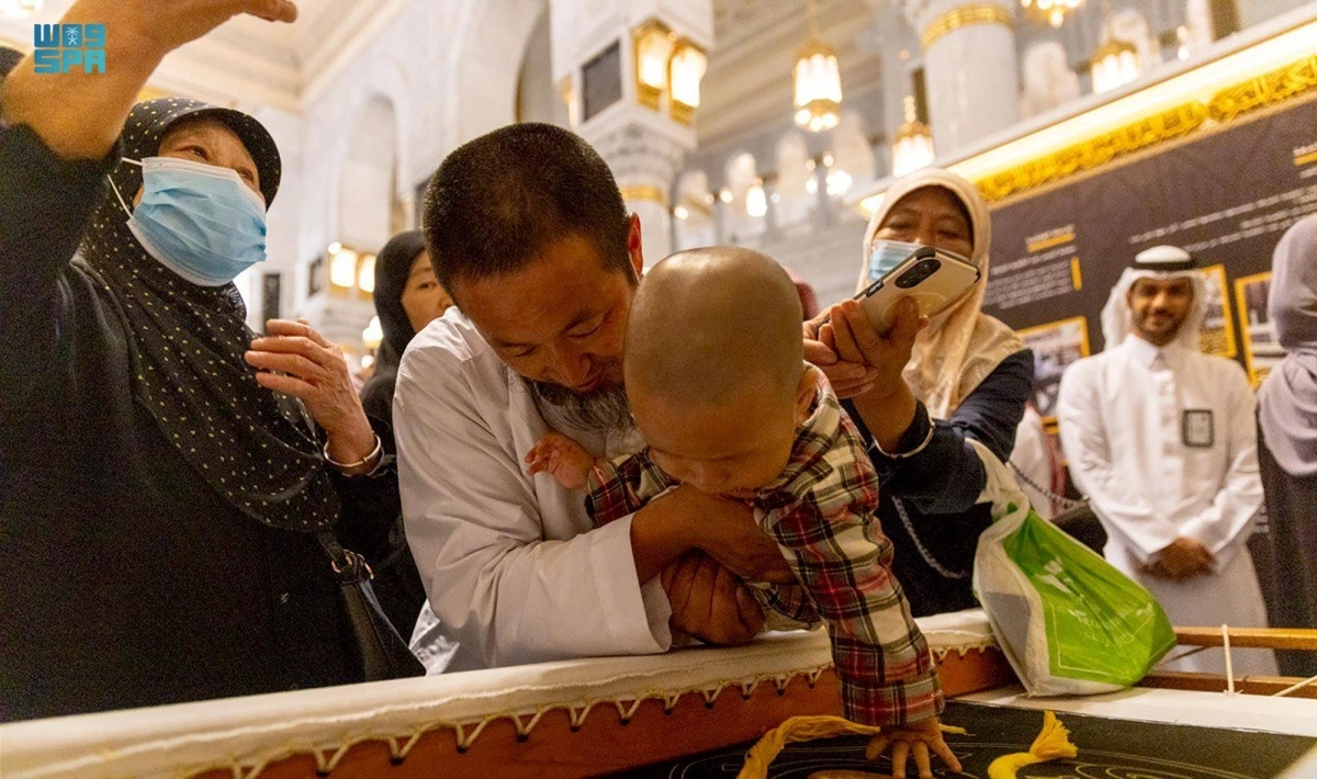 الزوار يتعرفون على مشاريع الحرمين (مكة)