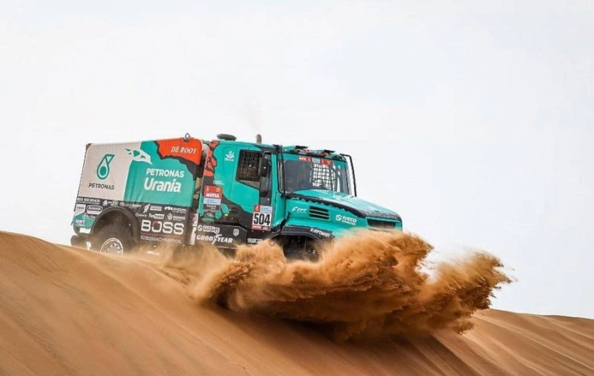 

فئة الشاحنات خلال السباق الماضي