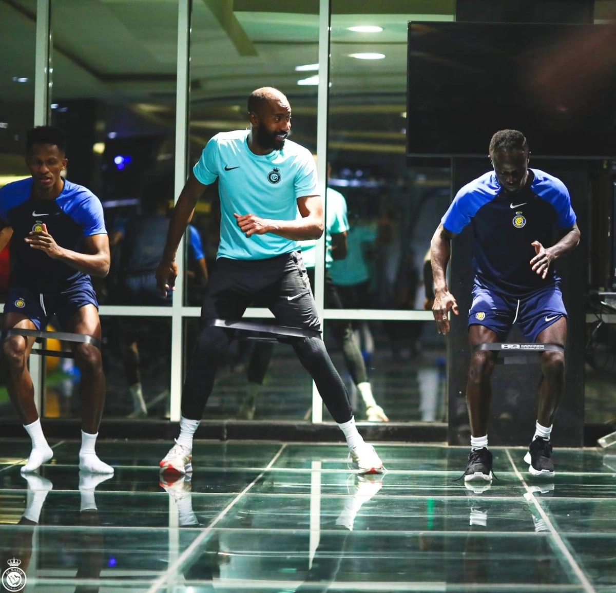 

 لاعبو النصر في النادي الرياضي