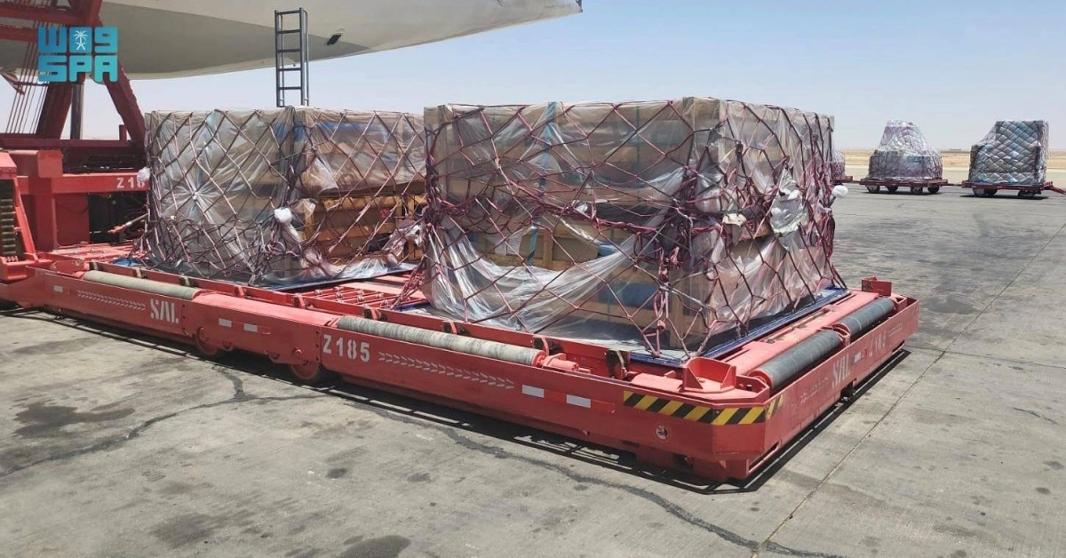 

الشاحنة لحظة وصولها تركيا                           (واس)