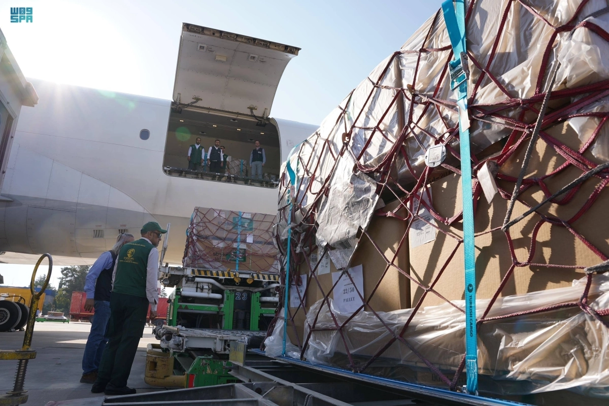 تنزيل شحنة الأدوية في تركيا