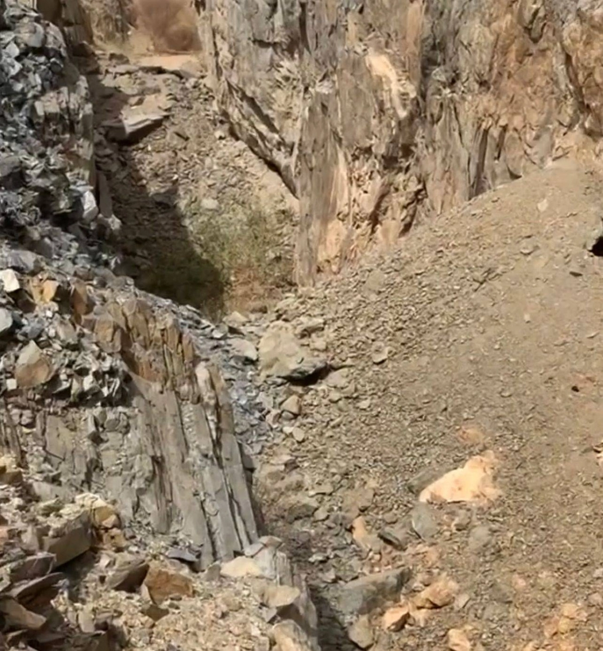 موقع لصناعة مادة النورة (مكة) 