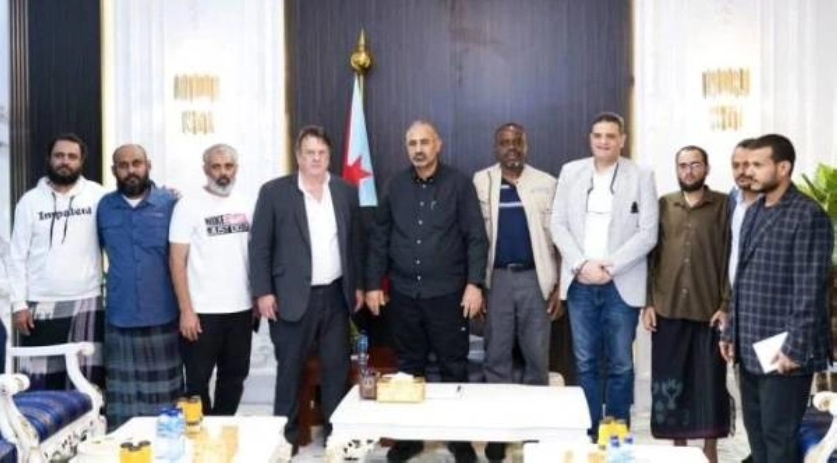 

عدد من الموظفين الأمميين المطلق سراحهم من قبل                         (مكة)