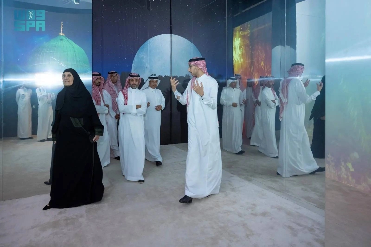 

إقبال على زيارة المعرض في محطته الثانية       (مكة)