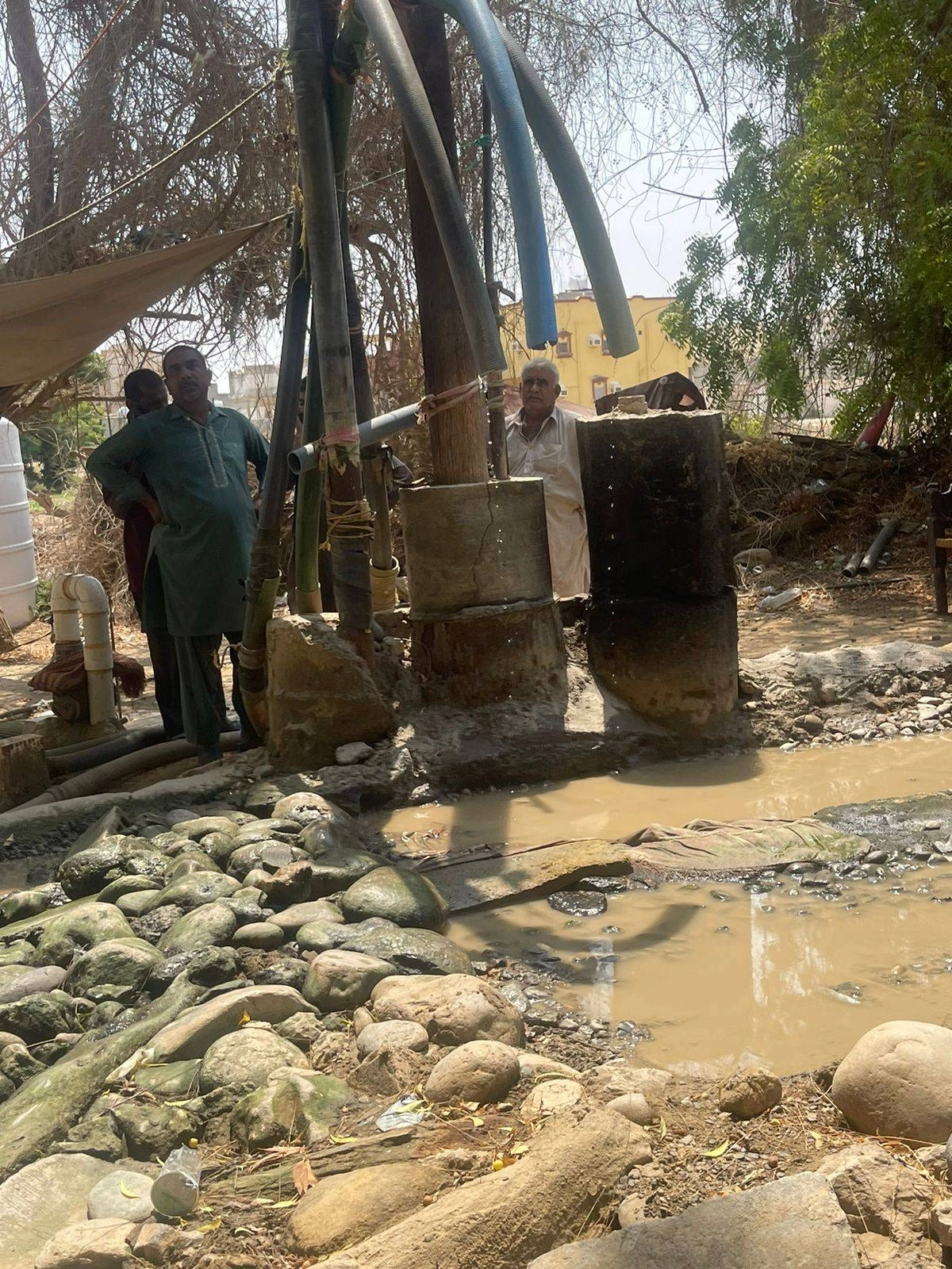 


الفريق خلال ضبط إحدى المخالفات          (مكة) 