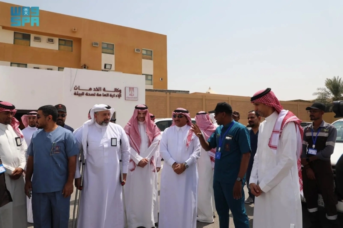 أمين الأحساء خلال تدشين المشروع (مكة)