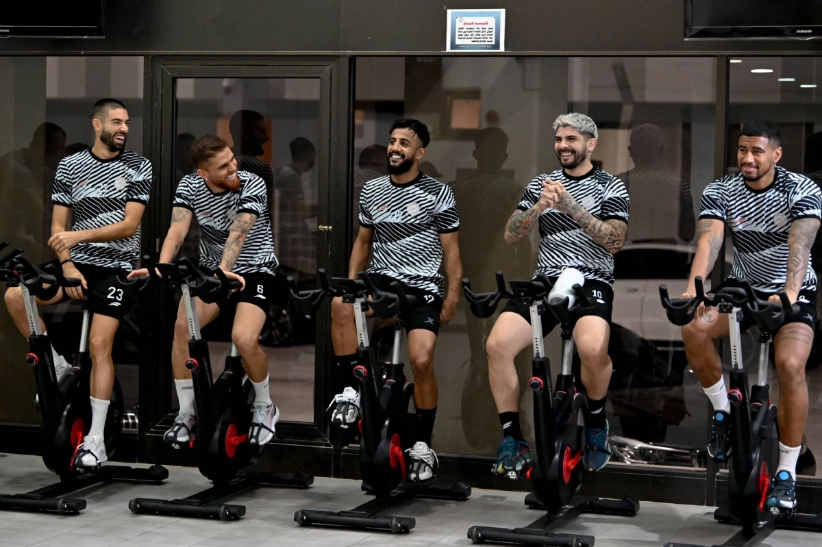 


من تدريبات الشباب
 