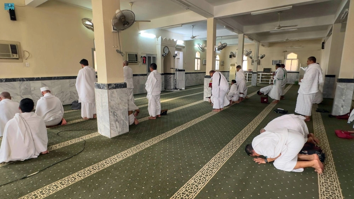 الصلاة في احد المساجد التاريخية بمكة (مكة)