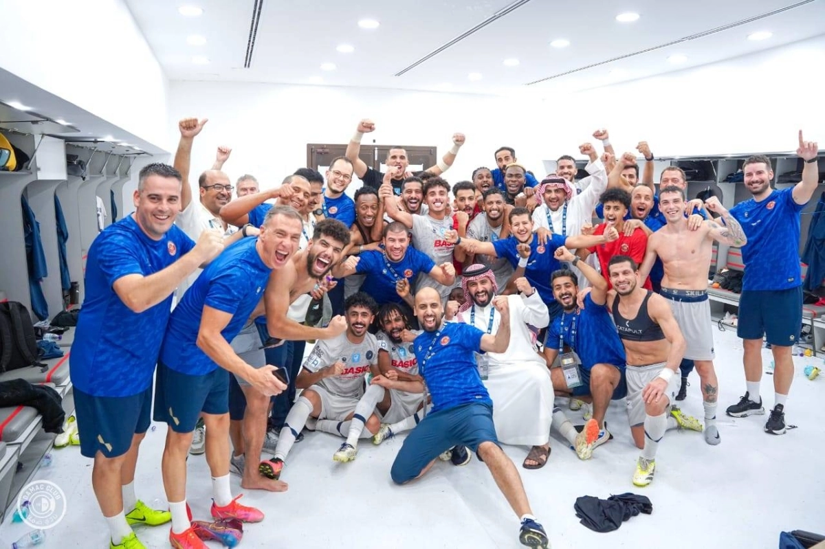 


تاليسكا يحتفل بهدفه 