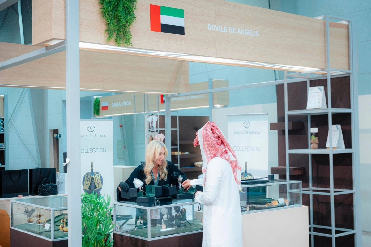 ecd3975a-00a8-4ec7-93ca-8117c5cd8bbc