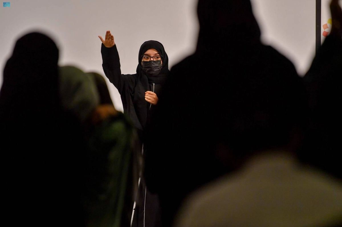 سديم تروي تجربتها (مكة) 