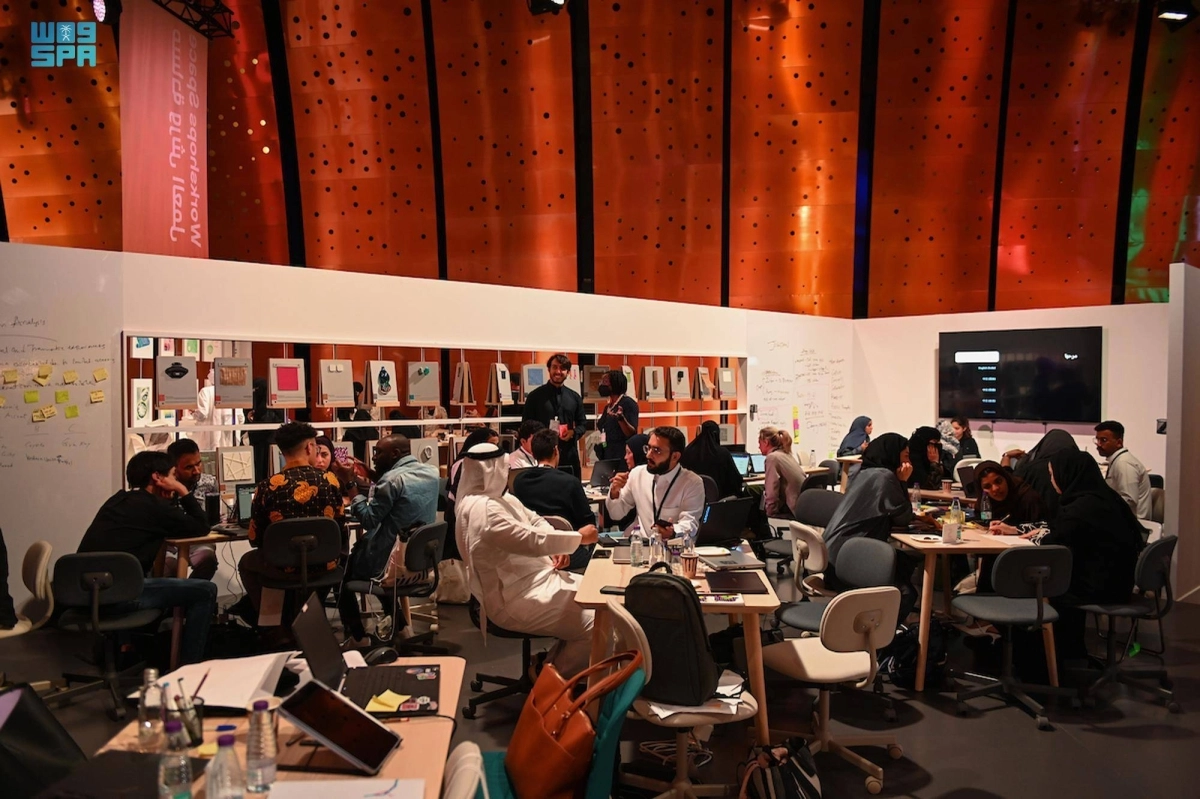 من مؤتمر تنوين الإبداعي      (مكة)