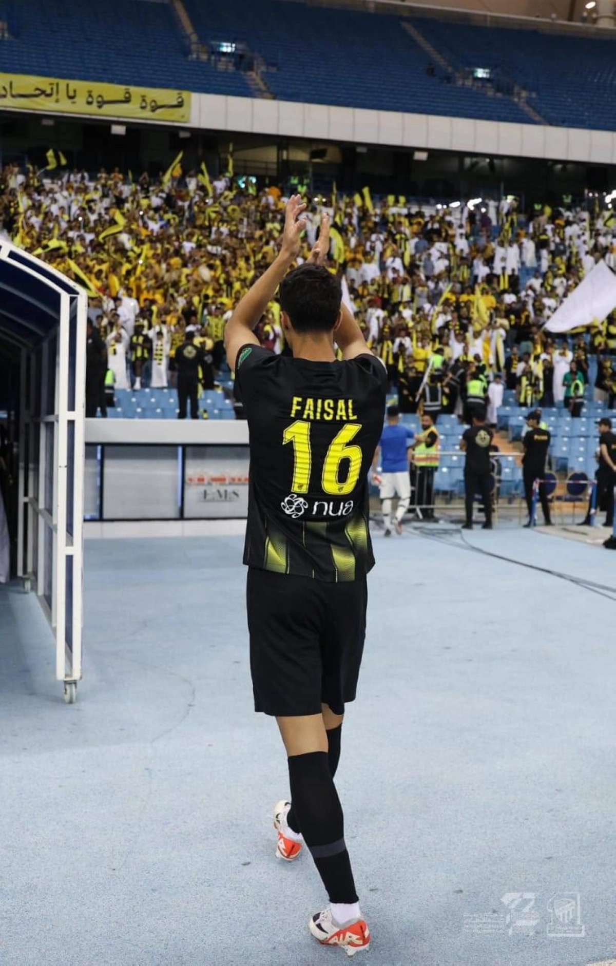 


فيصل الغامدي يعتذر لجمهور الاتحاد 