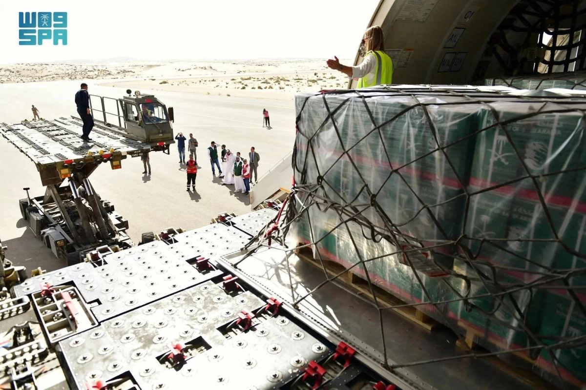 تحميل الشاحنة في مدينة العريش المصرية