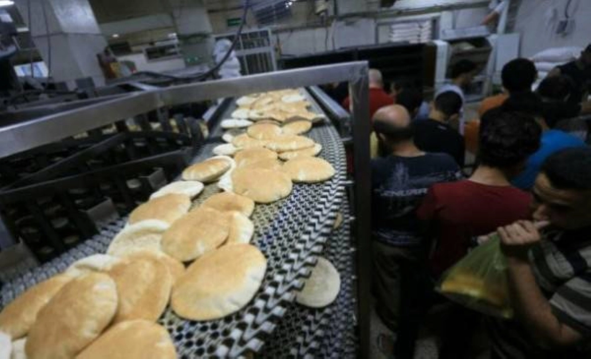 الخبز لم يعد متوفرا في غزة                              (مكة)